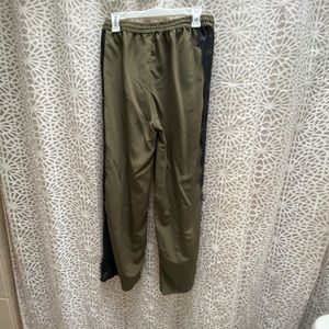 Cute silklike Joggers with lace trim on sides